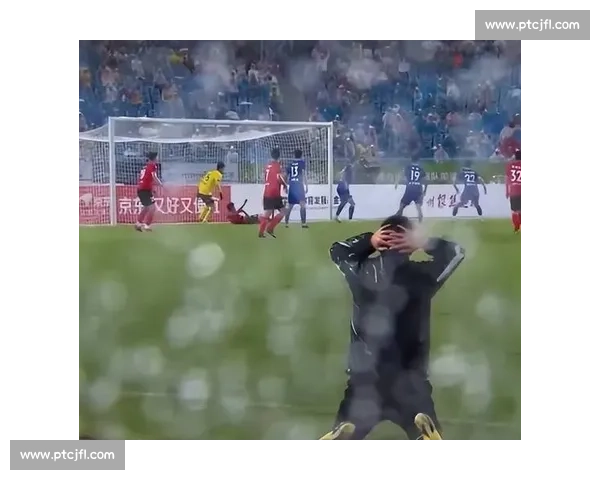 常州官方玩转 “苏超梗王”:输球不输流量,自嘲成就城市新名片 常州官方玩转 “苏超梗王”:输球不输流量,自嘲成就城市新名片