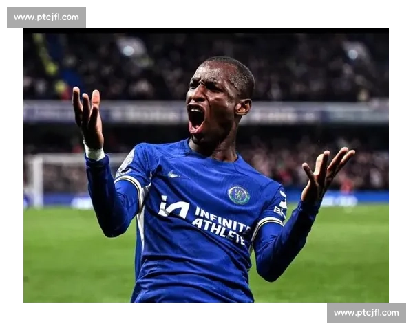 曼联加速求购埃基蒂克 法兰克福 1 亿欧要价成最大障碍