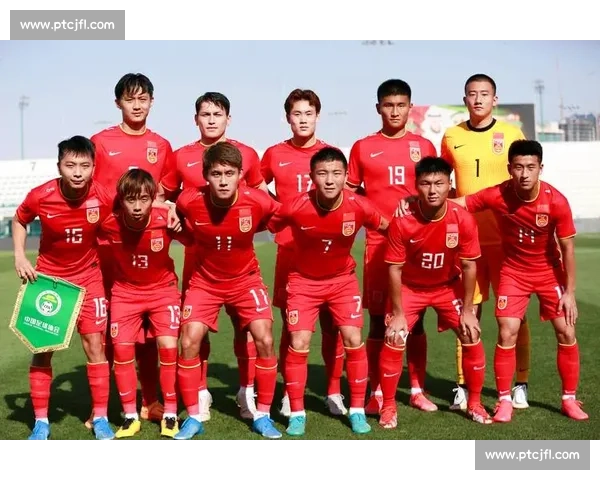 颜骏凌压阵，薛庆浩、于金永加盟：国足东亚杯门将新老交替解析