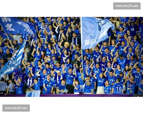 董路自荐执教苏超常州队并观战南京战,坦言 “不做主帅但愿助力”